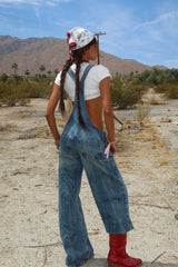 Washed Distressed High-Waisted Straight Jeans