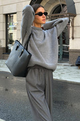 Classic Solid Crew Neck Relaxed Knit Sweater