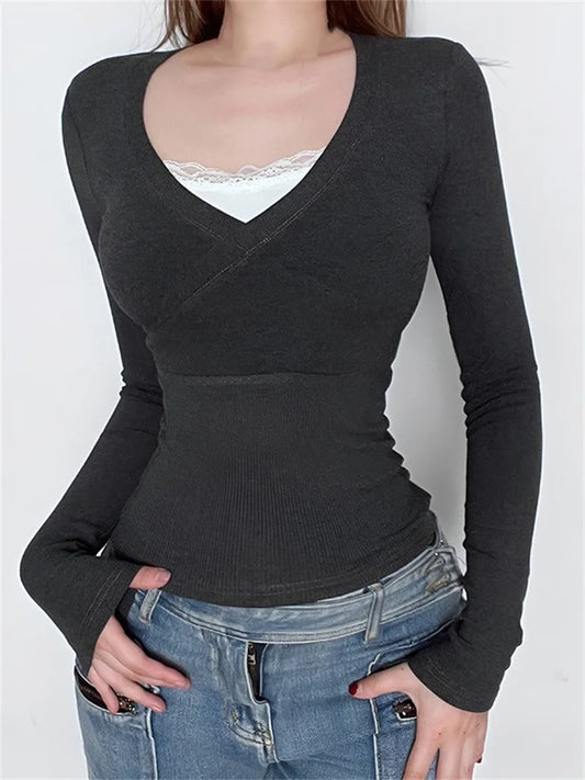 Amy Fashion - Retro Lace Patchwork Slim FitLong Sleeve V-Neck T-Shirts