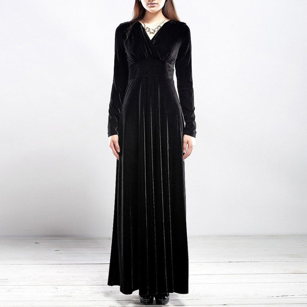 Amy Fashion - V Neck Pleated Velvet Banquet Maxi Dress