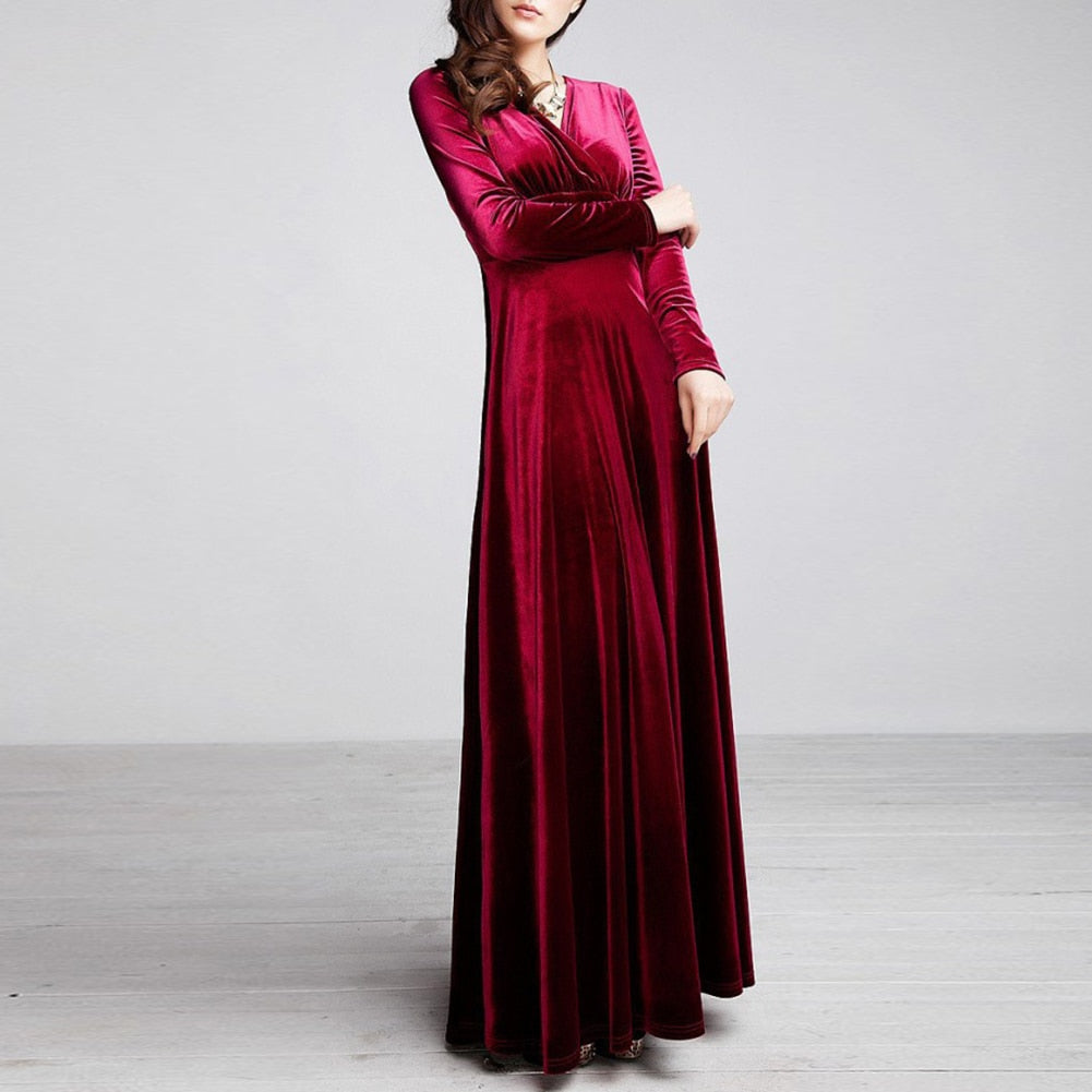 Amy Fashion - V Neck Pleated Velvet Banquet Maxi Dress