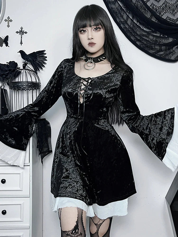 Medieval Velvet Renaissance Dress Vintage Queen Witch Cosplay Party Up Costume Lace