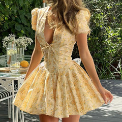 Pleated Slim Fit V-Neck Floral Dress