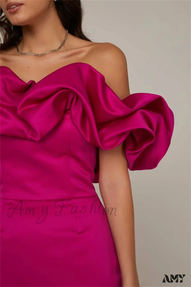 Amy Fashion - Bodycon Solid Color Ruffled Off-Shoulder Dress