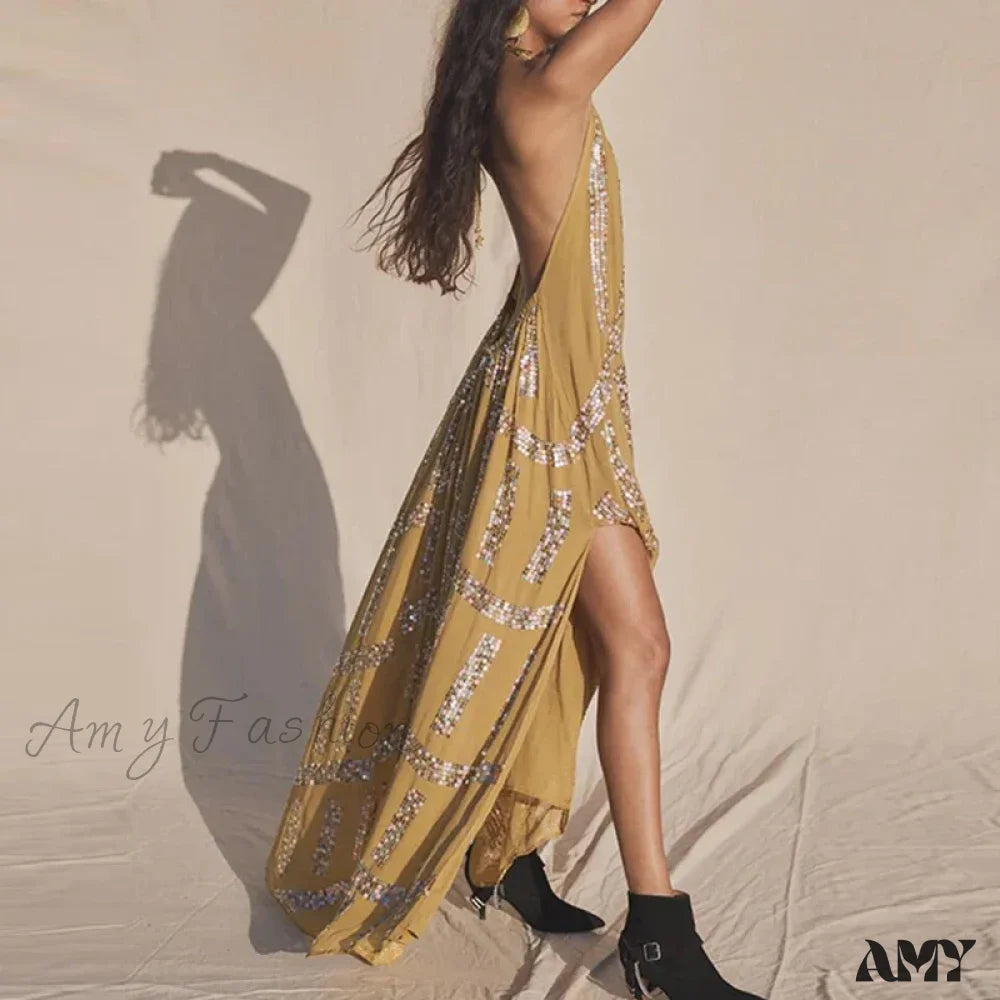 Amy Fashion - Elegant Lace Halter Backless Boho Dress