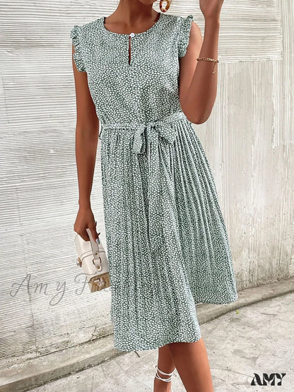 Amy Fashion - Floral Print Sleeveless Round Neck Pleated Dress