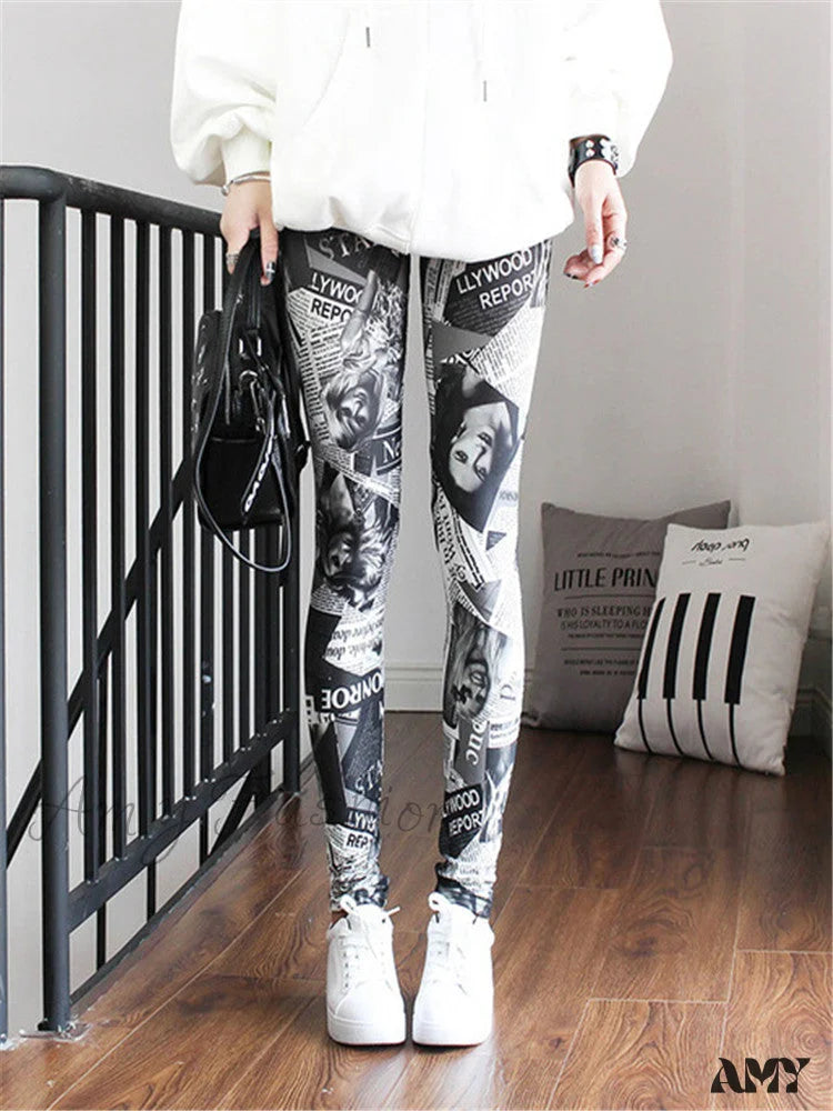 Amy Fashion - High Waist Leggings Pants Newspaper / S