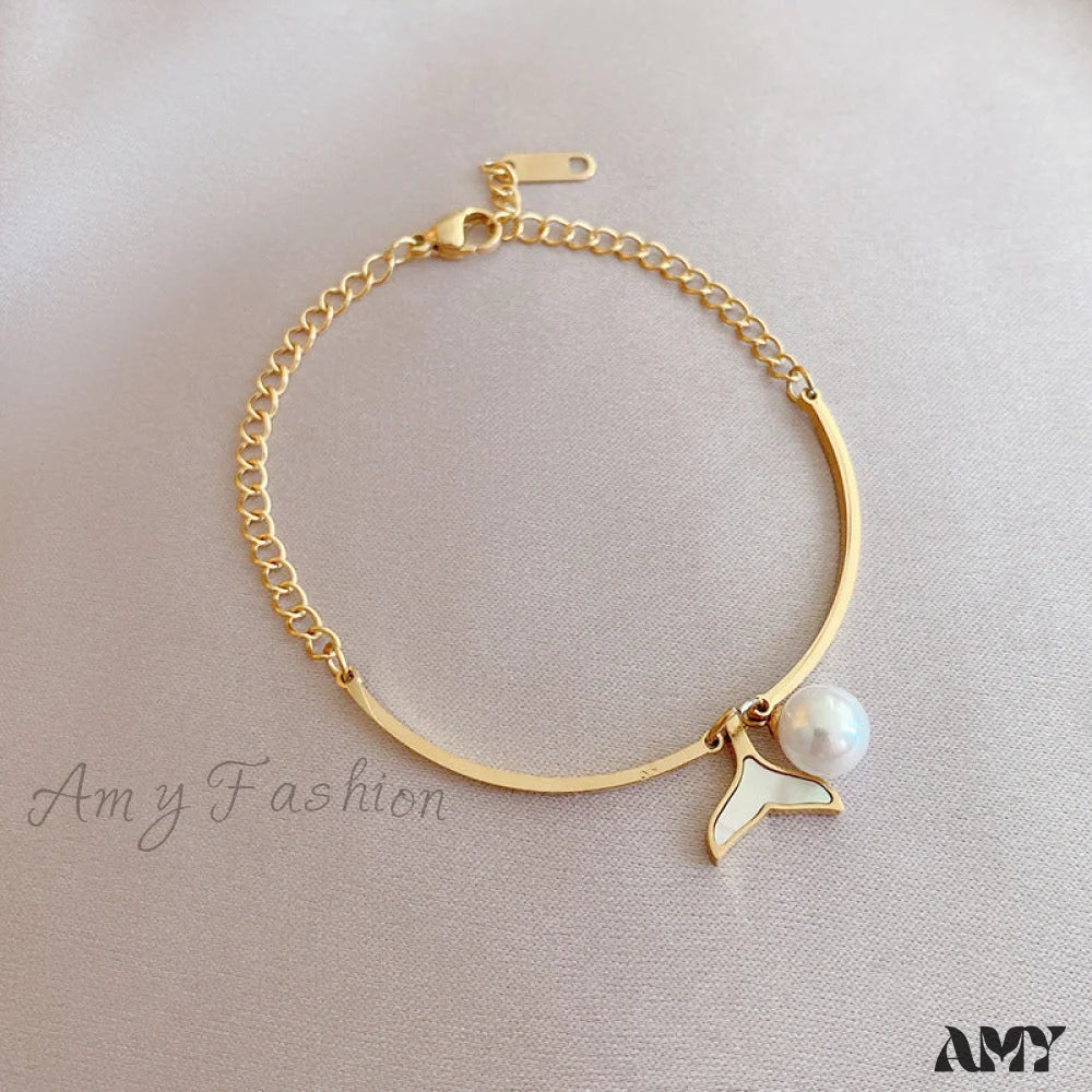 Amy Fashion - New Arrival Fish Tail Elegant Pearl Bracelet