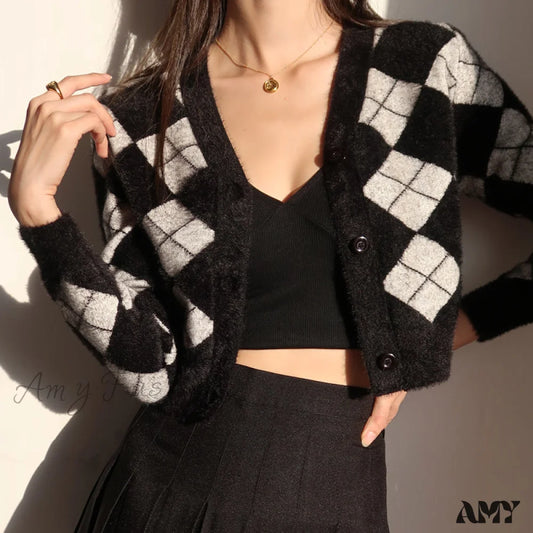 Amy Fashion - Plaid Black White Knitted Cardigan