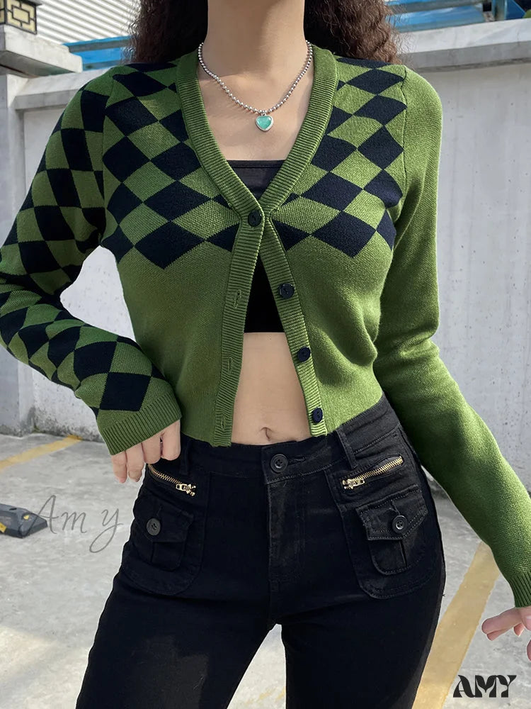 Amy Fashion - Plaid Green Cropped Knitted Cardigan