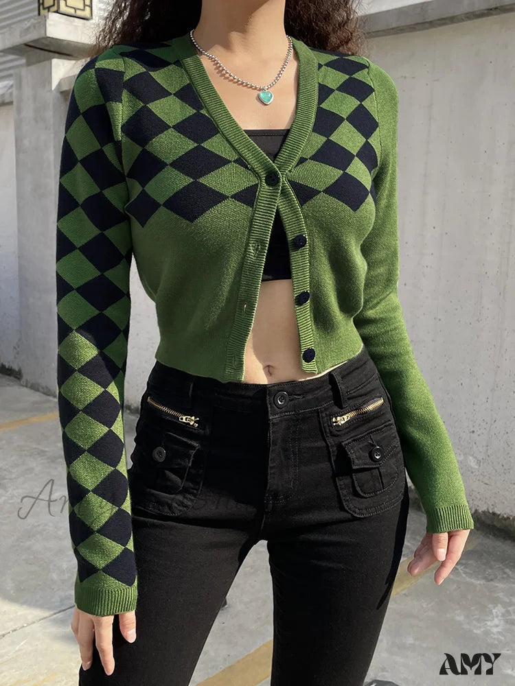 Amy Fashion - Plaid Green Cropped Knitted Cardigan