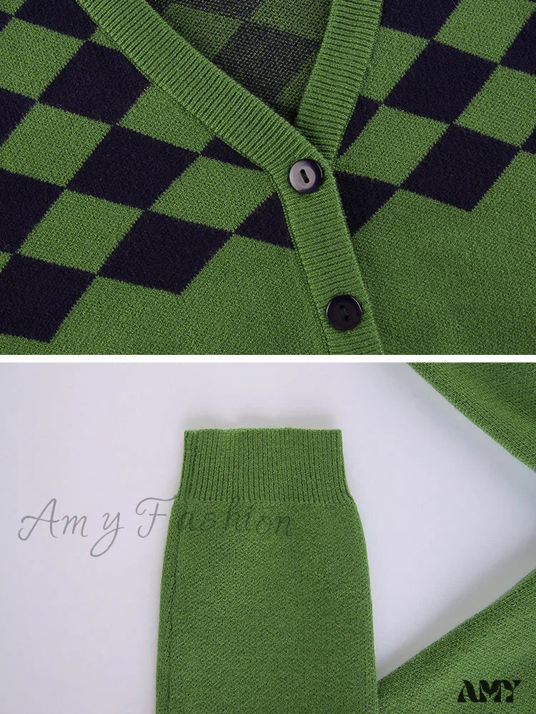 Amy Fashion - Plaid Green Cropped Knitted Cardigan