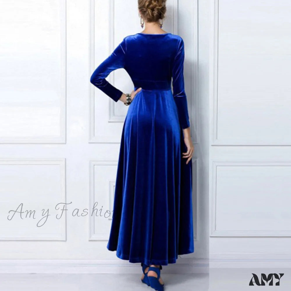 Amy Fashion - V Neck Pleated Velvet Banquet Maxi Dress