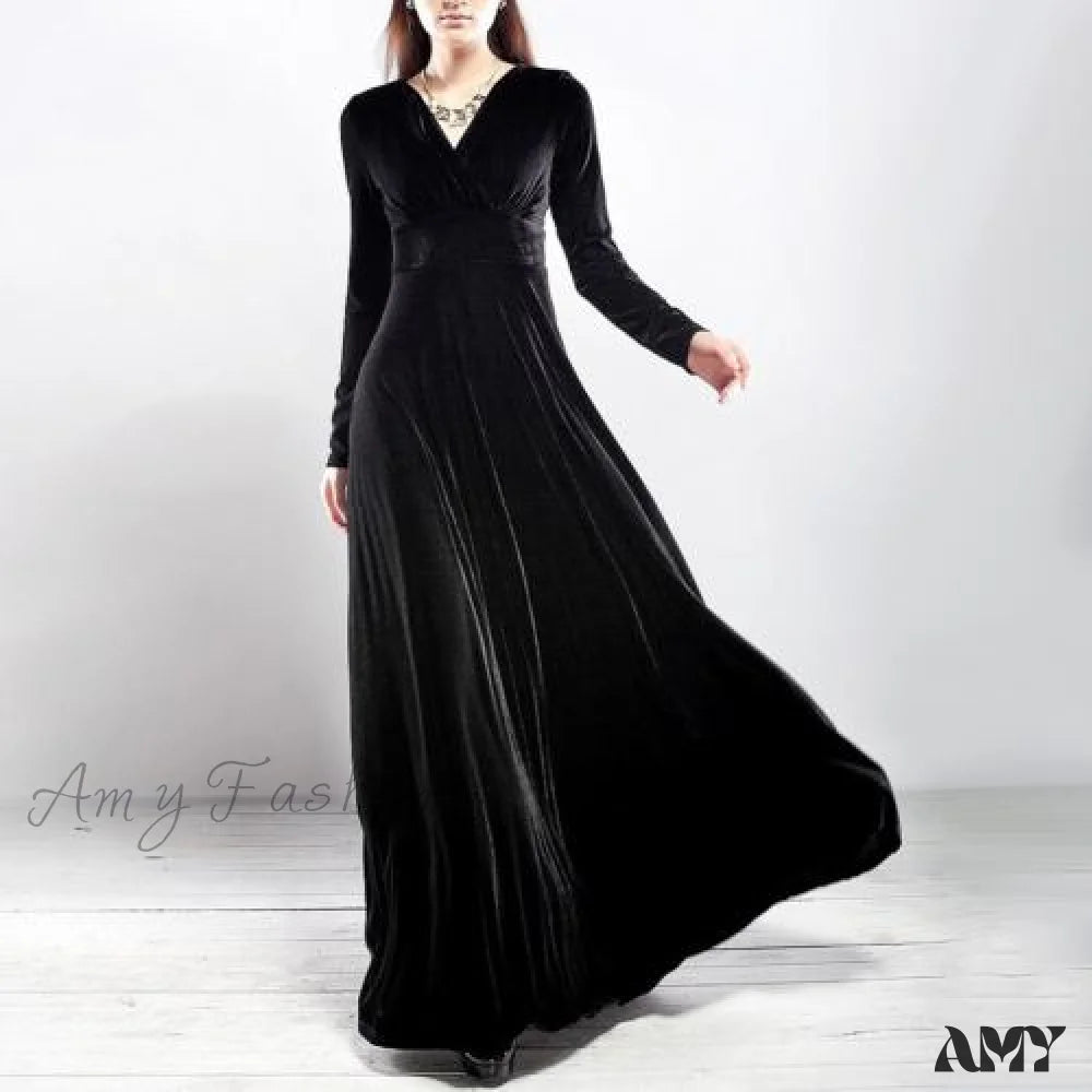 Amy Fashion - V Neck Pleated Velvet Banquet Maxi Dress Black / S