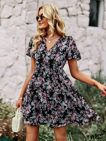 Amy Fashion - V Neck Short Sleeve Loose Chic Printed Dresses