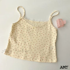 Amy Fashion - Vintage Lace Slim Cute Tops Beige / One Size