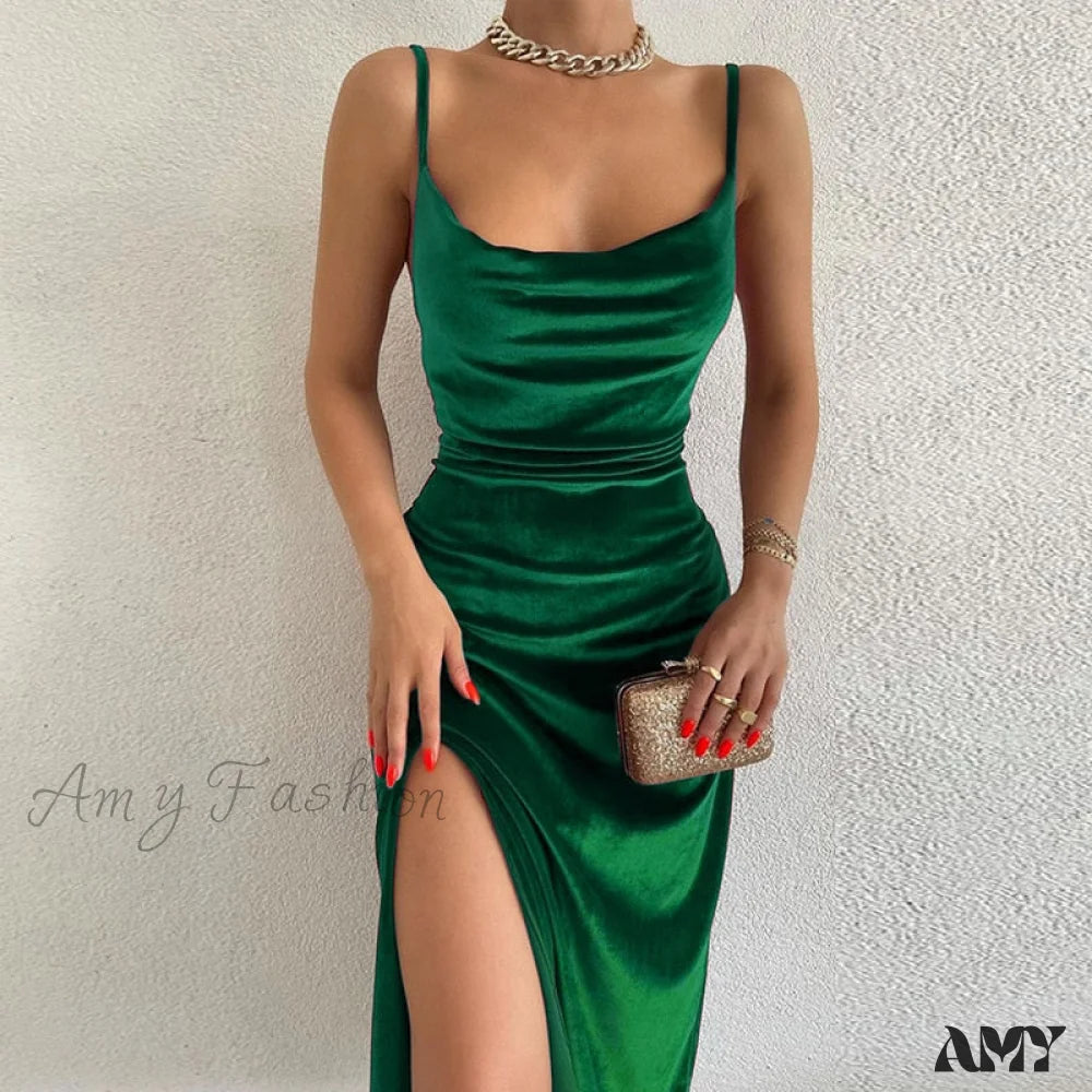 Amy Fashion - Women Velvet Square Neck Cami Strap Midi Dress Green / S