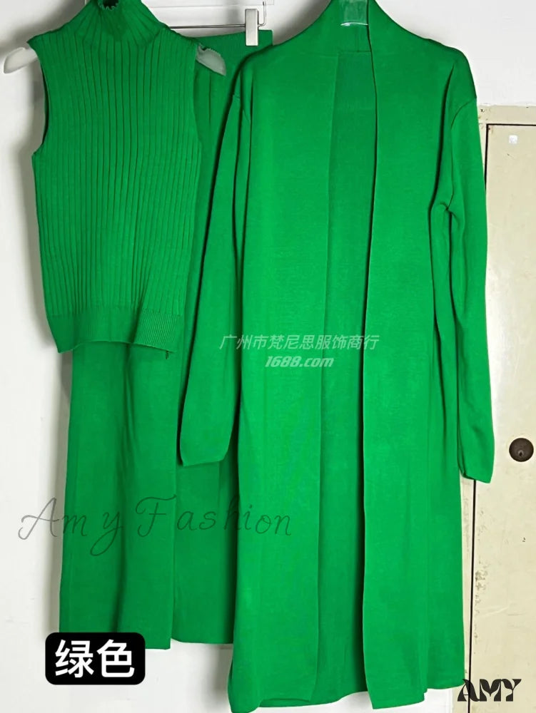 Minimalist Casual Knit Three-Piece Simple Suit Green / Uniform Size