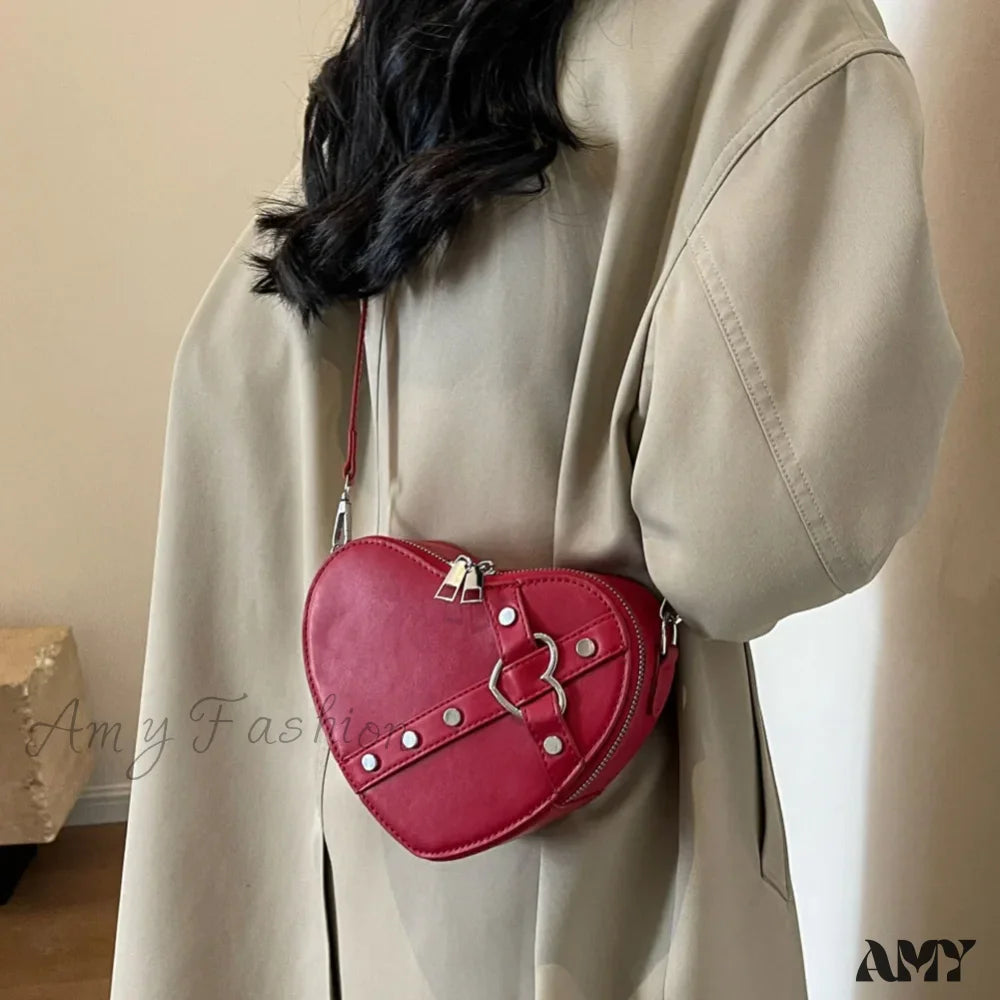 Red Leather Heart Shaped Vintage Chain Rivet Y2K Small Bag Pu