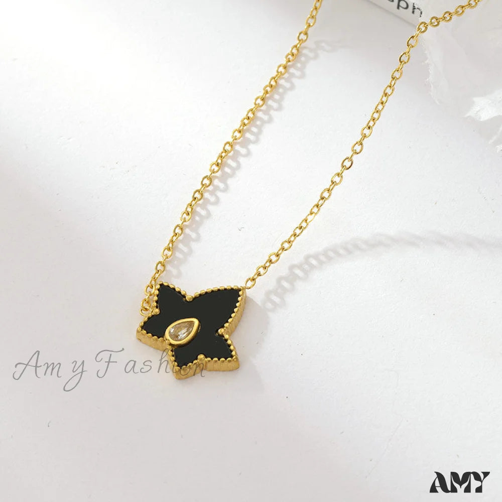 Retro Personalized Pentagonal Heart Clavicle Necklace Gold + Black