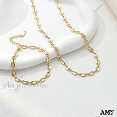 Retro Style Hollow Hot Circle Chain Necklace